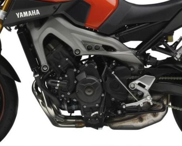 Yamaha MT-09: 3-cylinders for all, finally!