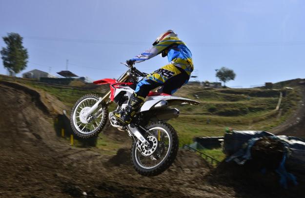 Test Honda CRF250R 2014: The Red Cross goes up a notch!