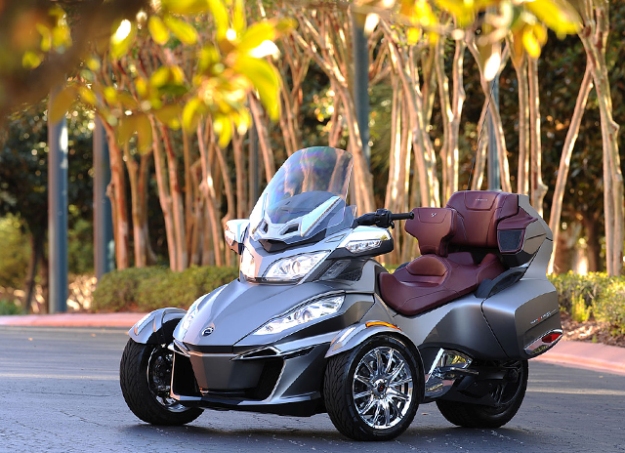 What's New 2014: a new 3-cylinder in the Can-Am Range?