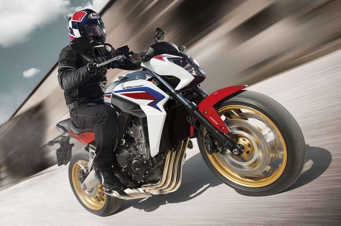 Motorcycle News 2014: Honda CB650F Hornet post!