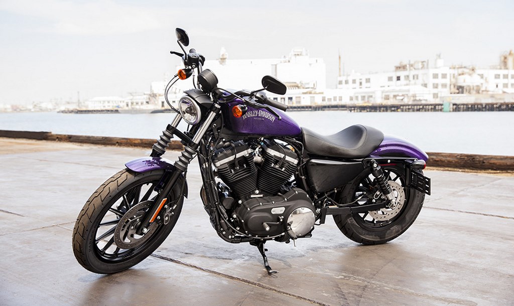 Harley-Davidson Sportster  Iron 883 Wallpaper (1024 × 610)