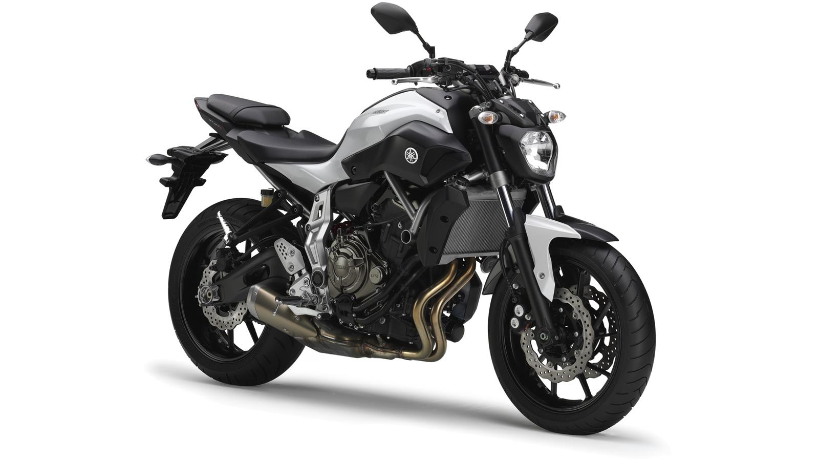 Yamaha-MT 07 Competition White HD Wallpaper  (1600 × 900)