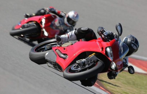 Ducati Panigale 1299 Test With Full Review