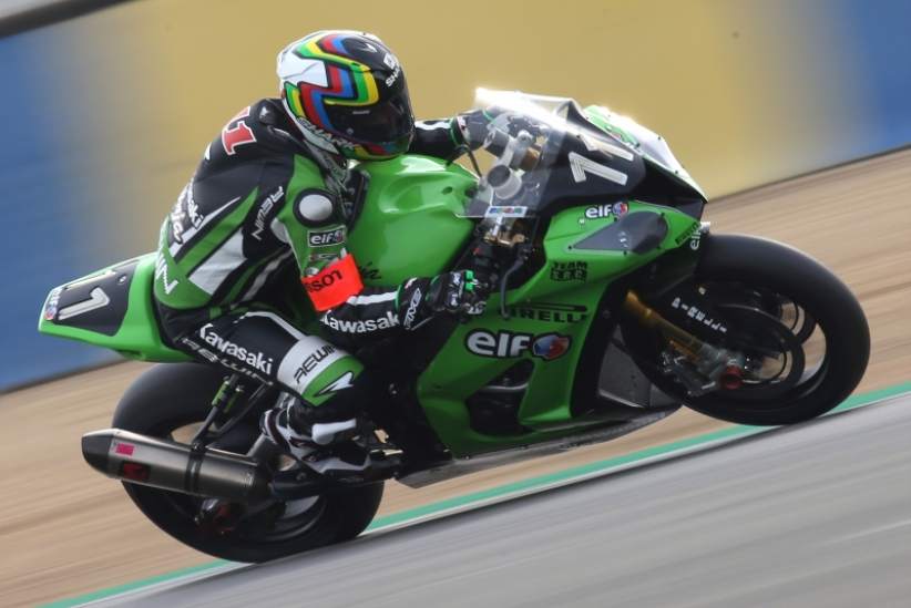 Kawasaki SRC #11 On Provisional Pole in 24 h Motorcycles Q1 2015