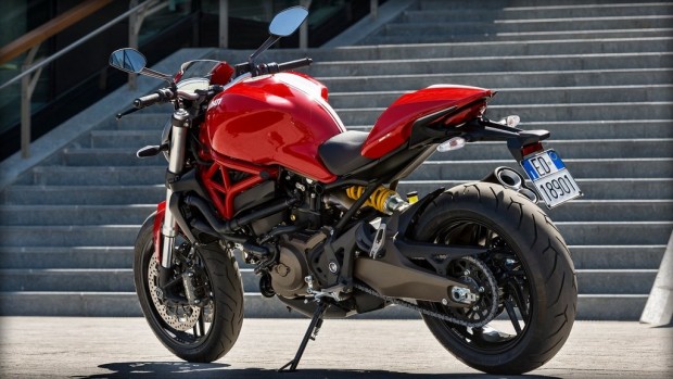 Ducati 821 Monster 2015 & Monster 1200 S Stripe 2016