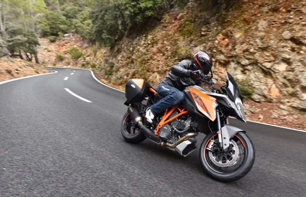 KTM Super Duke 1290 GT Test and Review
